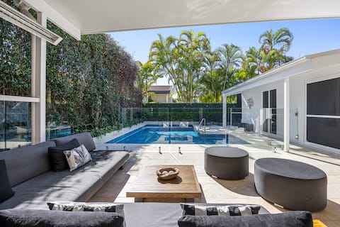 Family & Pet-Friendly Luxury Near Hastings St