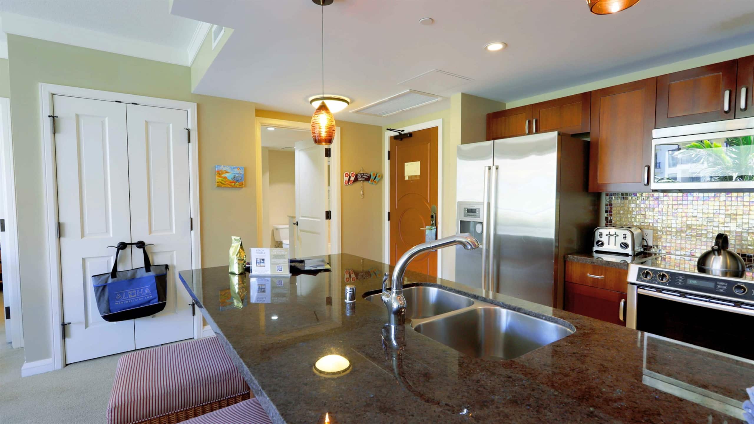 Condo in Kaanapali · ★4.77 · 1 bedroom · 2 beds · 1 bath - Photo 14