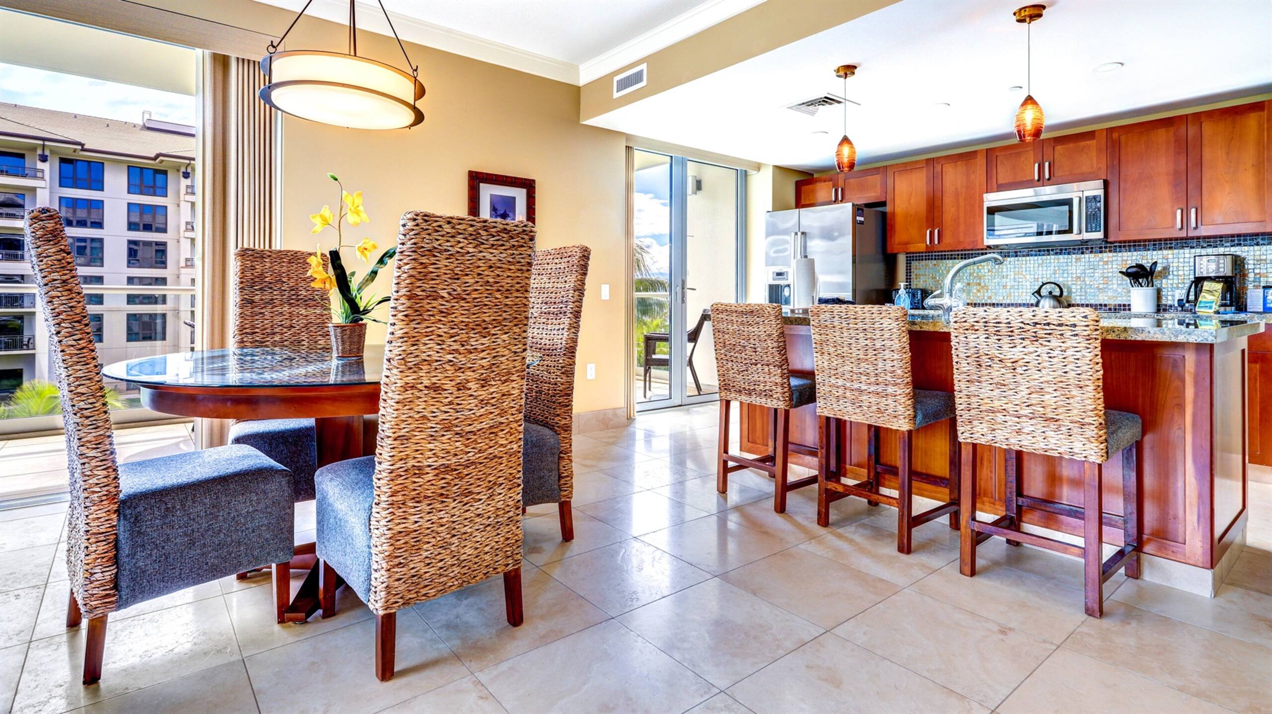 Condo in Kaanapali · ★4.9 · 2 bedrooms · 3 beds · 2 baths - Photo 11