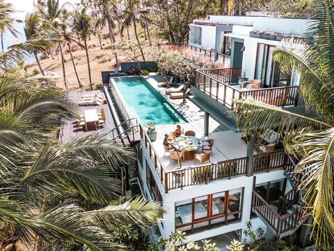 Malimbu Cliff Villa, 5BR, Senggigi  w/ chef