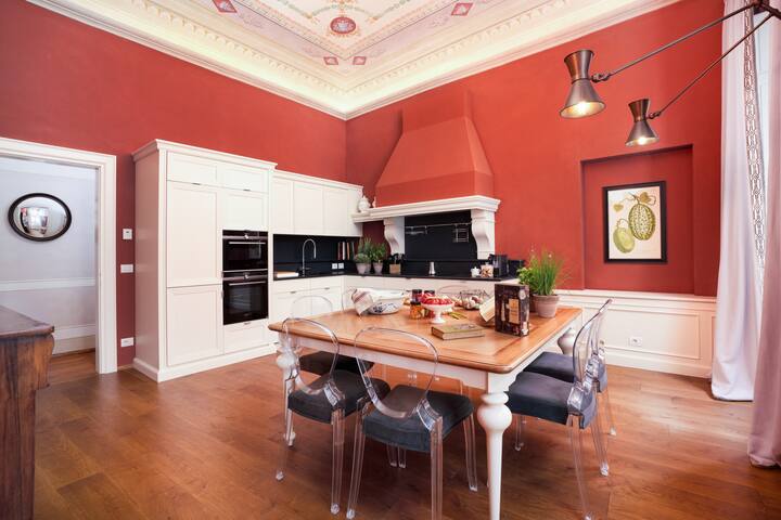 Conte Jacopo – La Dimora degli Affreschi Florence gallery image 4