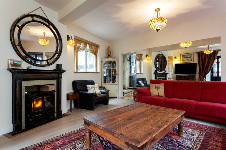 Bright Horizons by Veeve gallery image 4