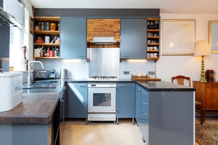 Bright Horizons by Veeve