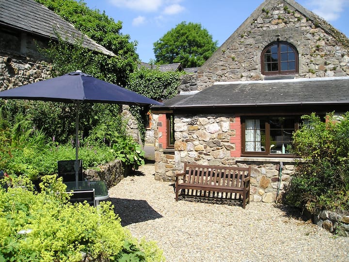 Barn Court Cottage - Narberth