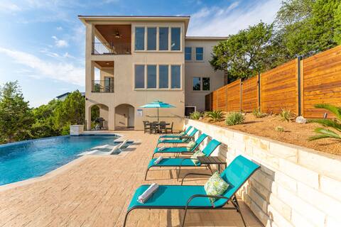 Luxury Escape: Pool, Game Room & Outdoor Dining