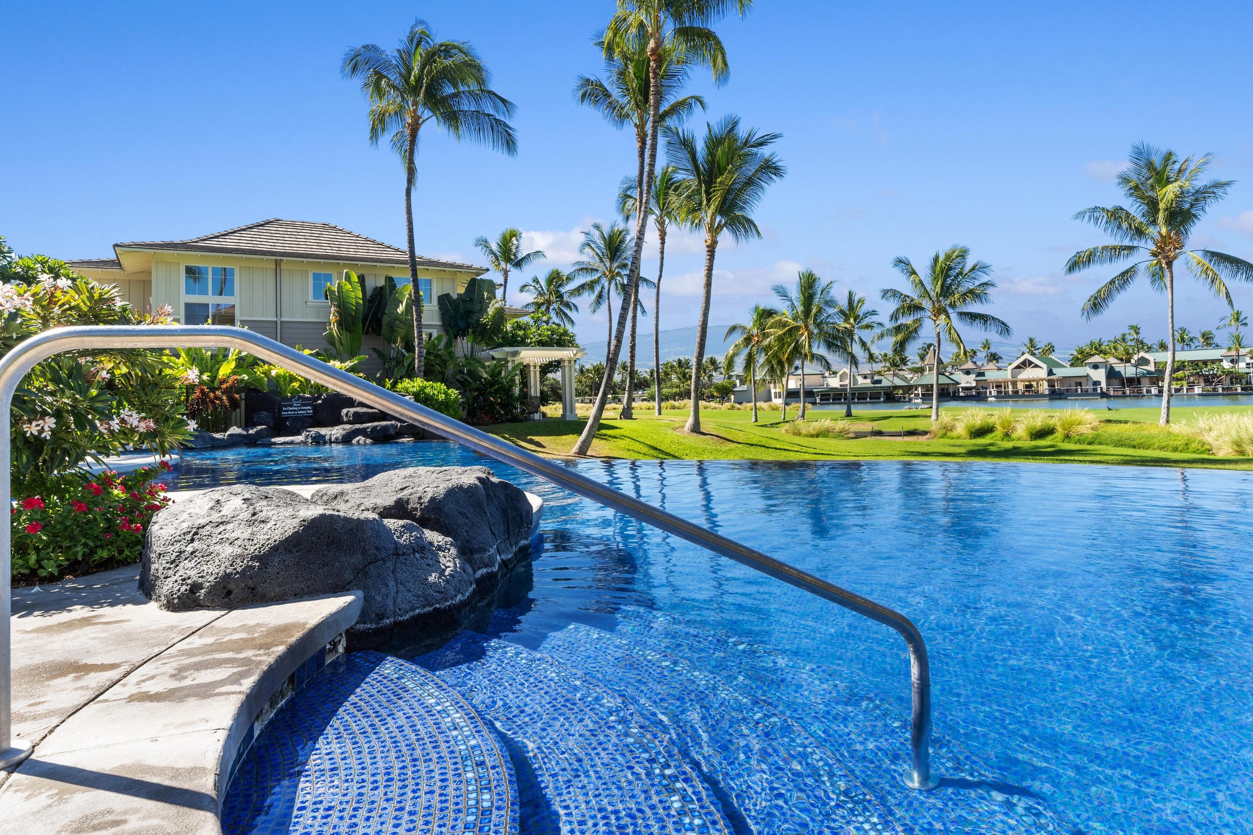 Townhouse in Waikoloa Beach Resort · ★4.85 · 3 bedrooms · 5 beds · 3 shared baths - Image 43
