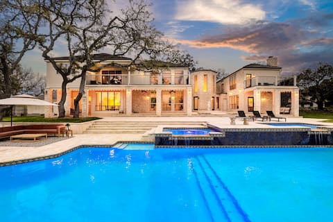 Majestic Oak - Luxury | Billiards Room | Pool