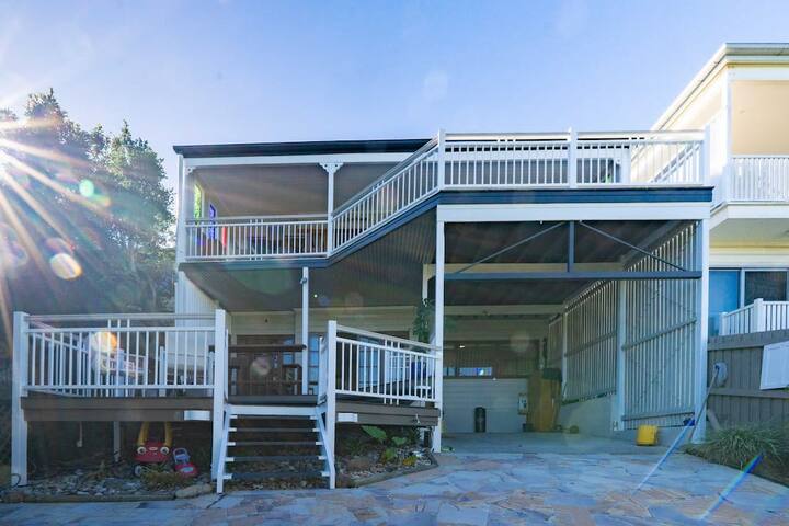 Luxxe West End 5B3B ParkingHomePod Music System M9 gallery image 2