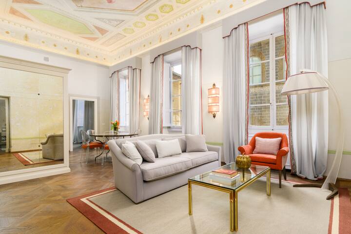 Cavalier Paolo-La Dimora degli Affreschi Florence