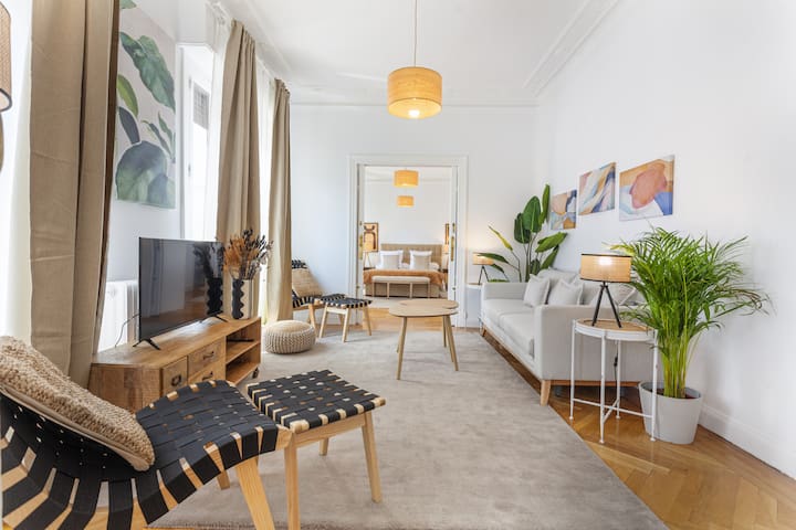 Santa Ana Place apartment in Madrid