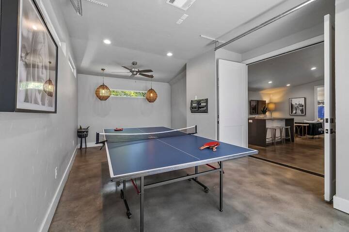 South Lamar Wellness Haven | Sauna | Hot Tub | BBQ gallery image 5