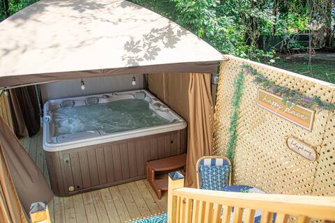 Your Cozy 1 BR Apt & Relaxing Retreat