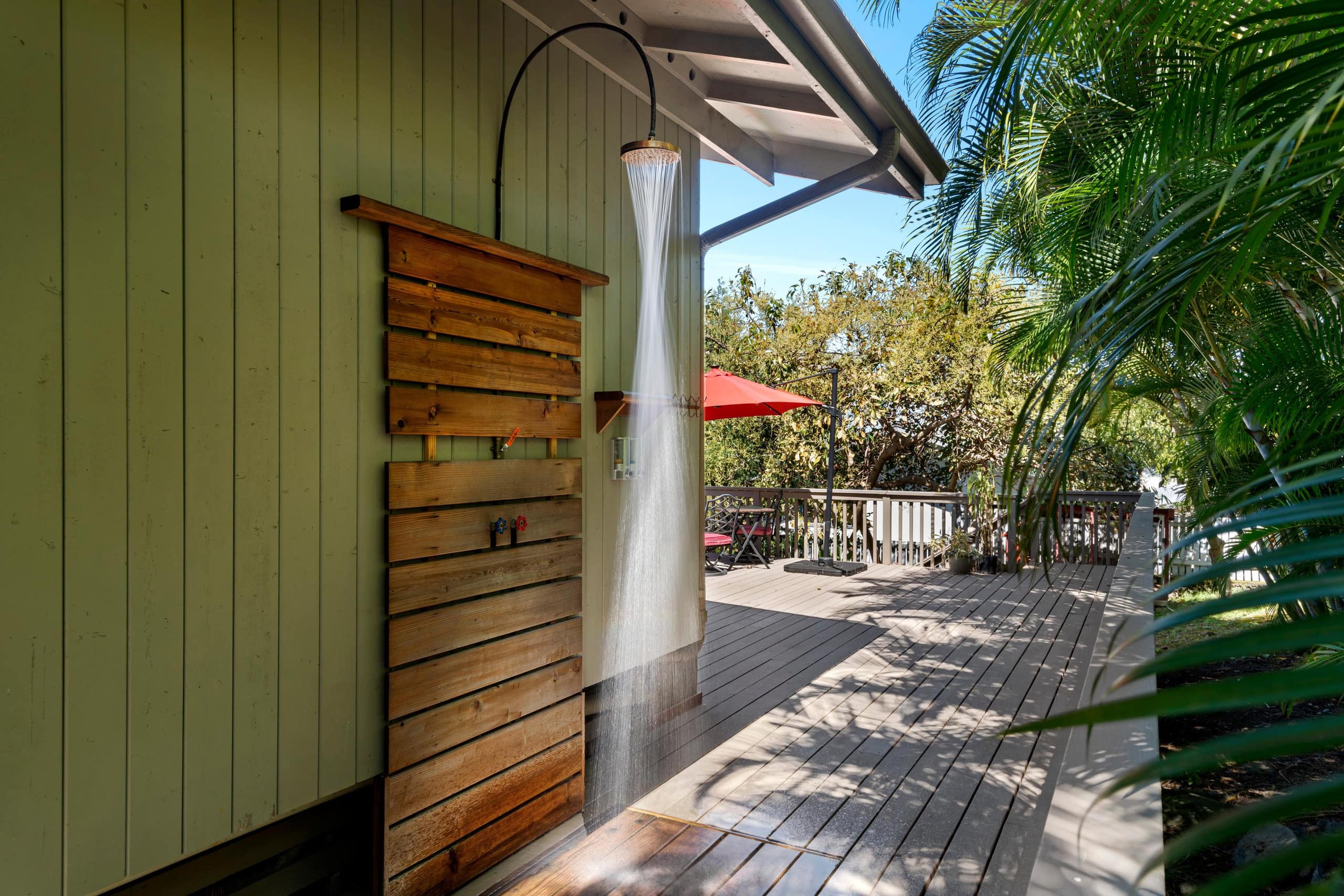 Home in Kealakekua · ★4.71 · 4 bedrooms · 5 beds · 3 private baths - Image 42