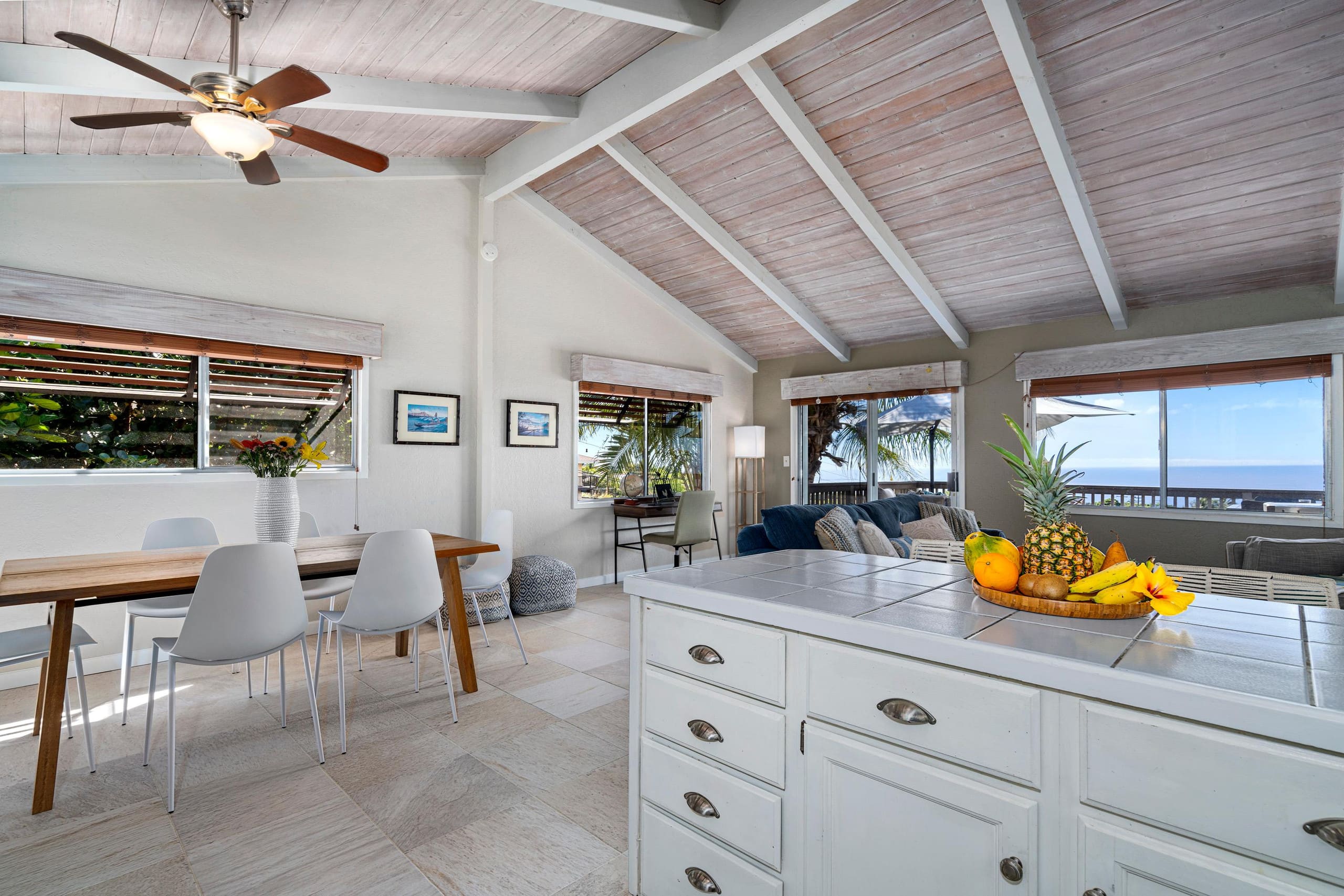 Home in Kealakekua · ★4.71 · 4 bedrooms · 5 beds · 3 private baths - Image 27