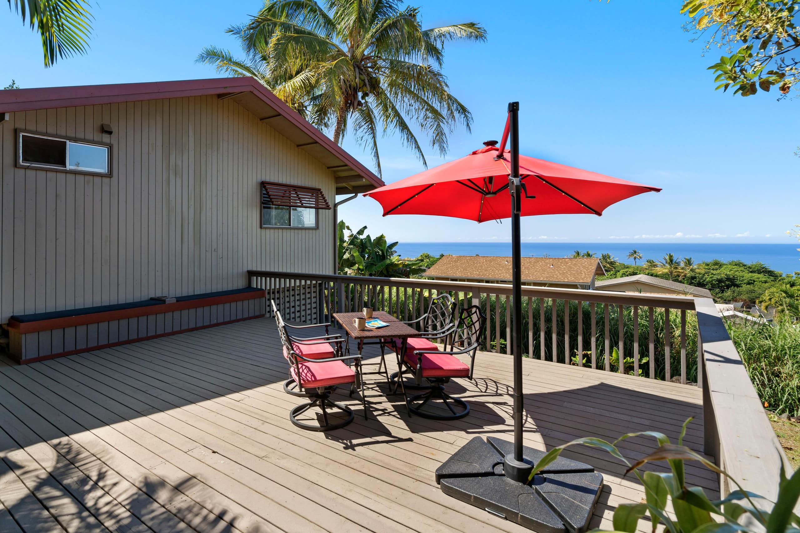 Home in Kealakekua · ★4.71 · 4 bedrooms · 5 beds · 3 private baths - Image 44