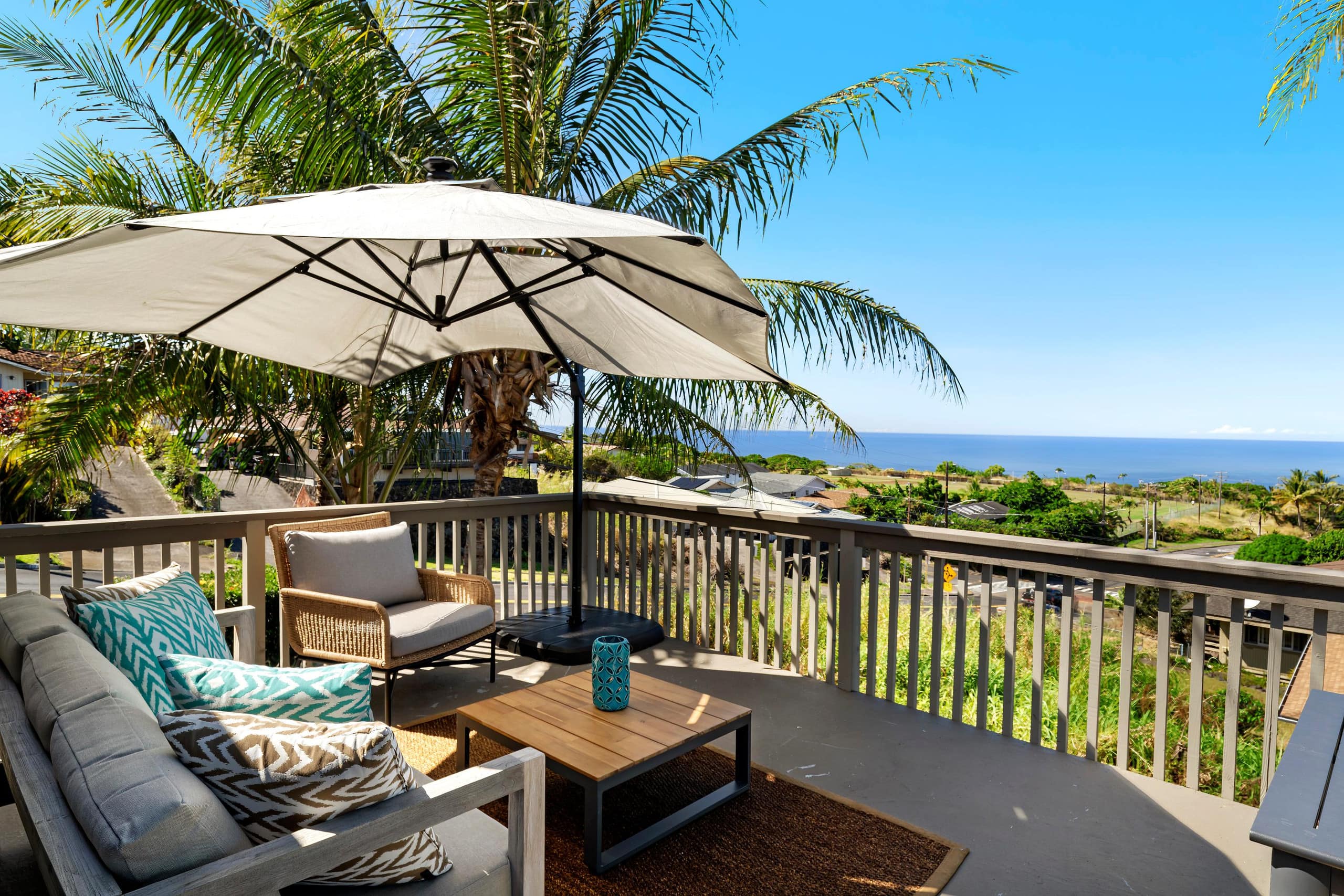 Home in Kealakekua · ★4.71 · 4 bedrooms · 5 beds · 3 private baths - Image 2