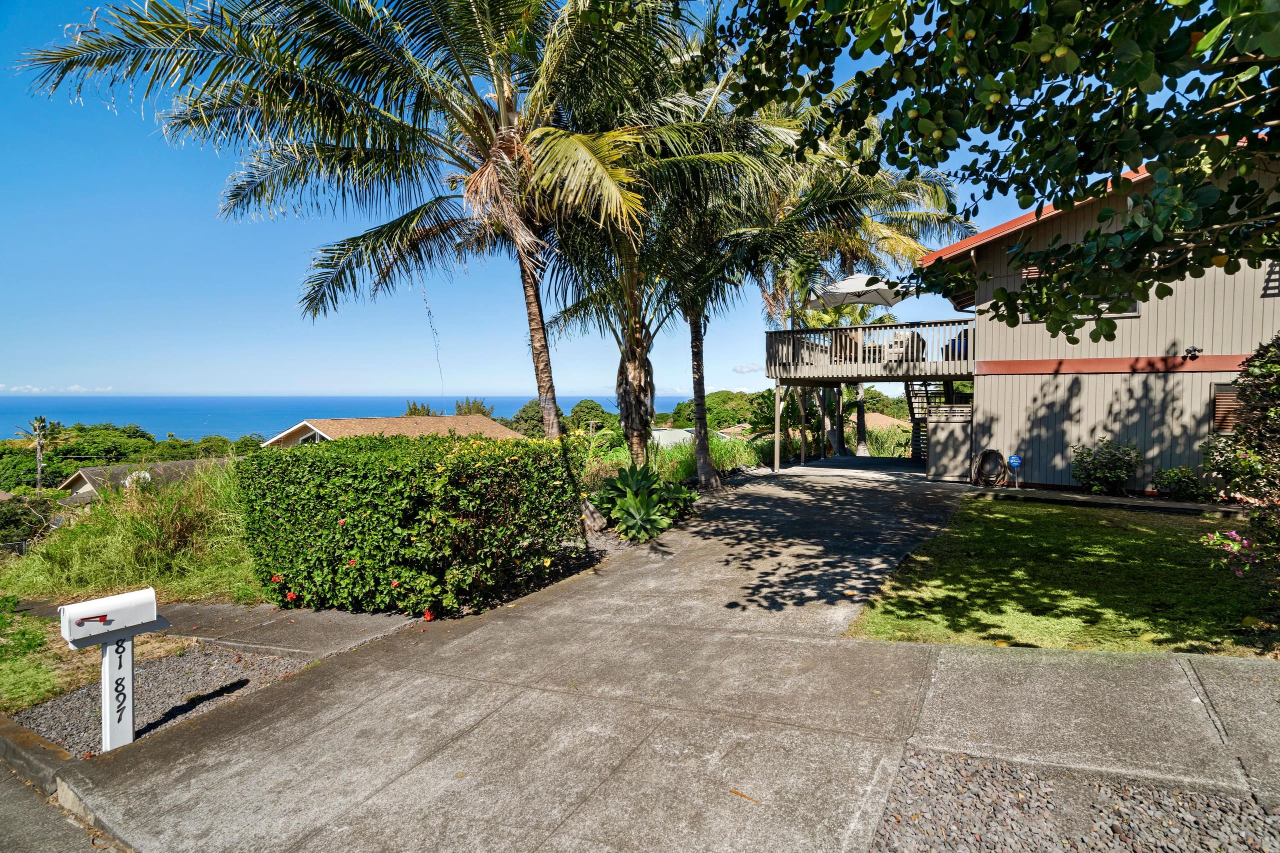 Home in Kealakekua · ★4.71 · 4 bedrooms · 5 beds · 3 private baths - Image 50