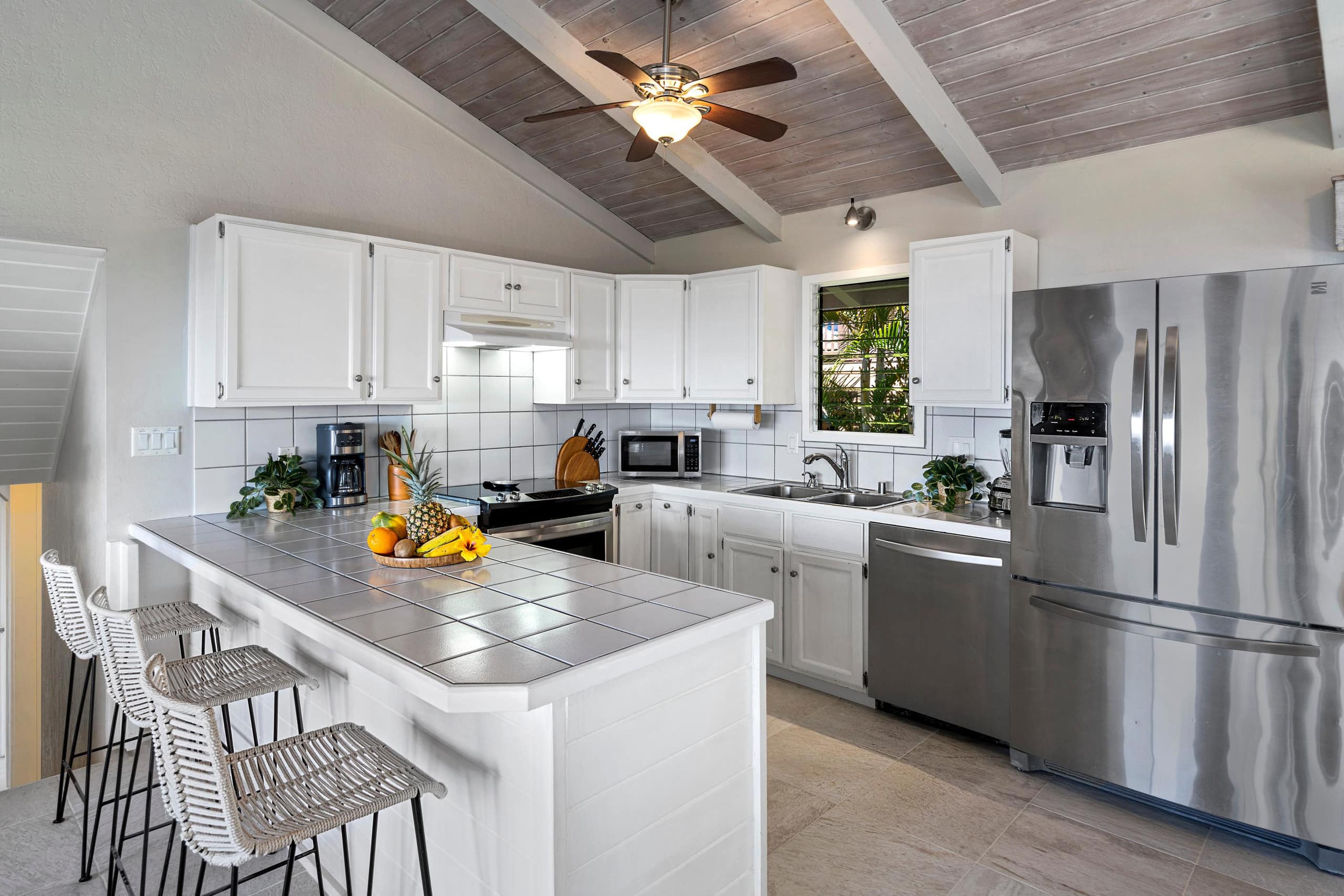 Home in Kealakekua · ★4.71 · 4 bedrooms · 5 beds · 3 private baths - Image 24