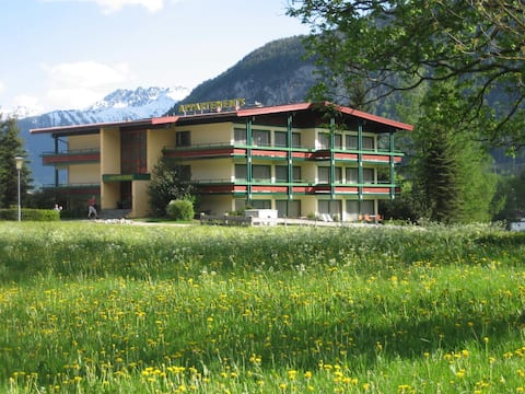Apartment no. 10 (C)+lake view+mountain view +living room