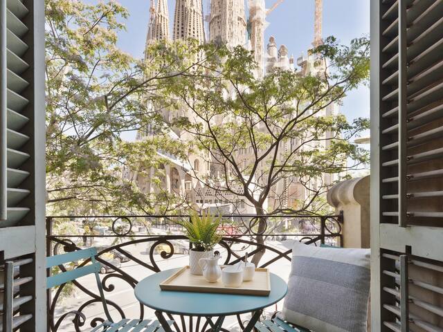 Amazing views over Sagrada Familia gallery image 2