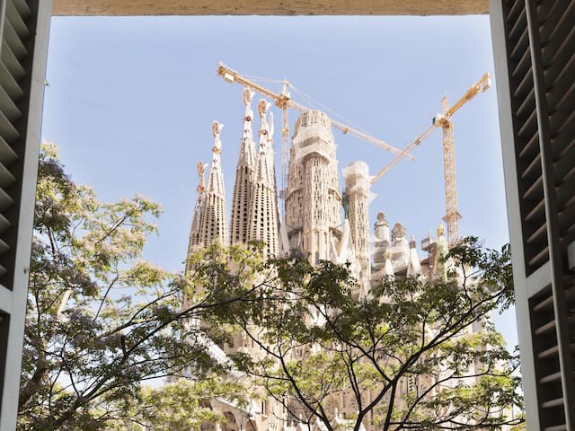 Amazing views over Sagrada Familia