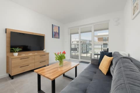 Paratroopers 8 | Stylish Apartment | Jacuzzi