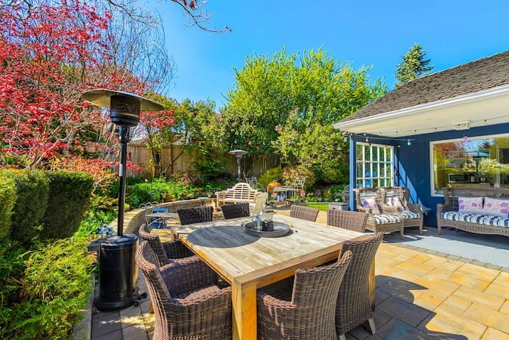 Magnolia on the Hill gallery image 2