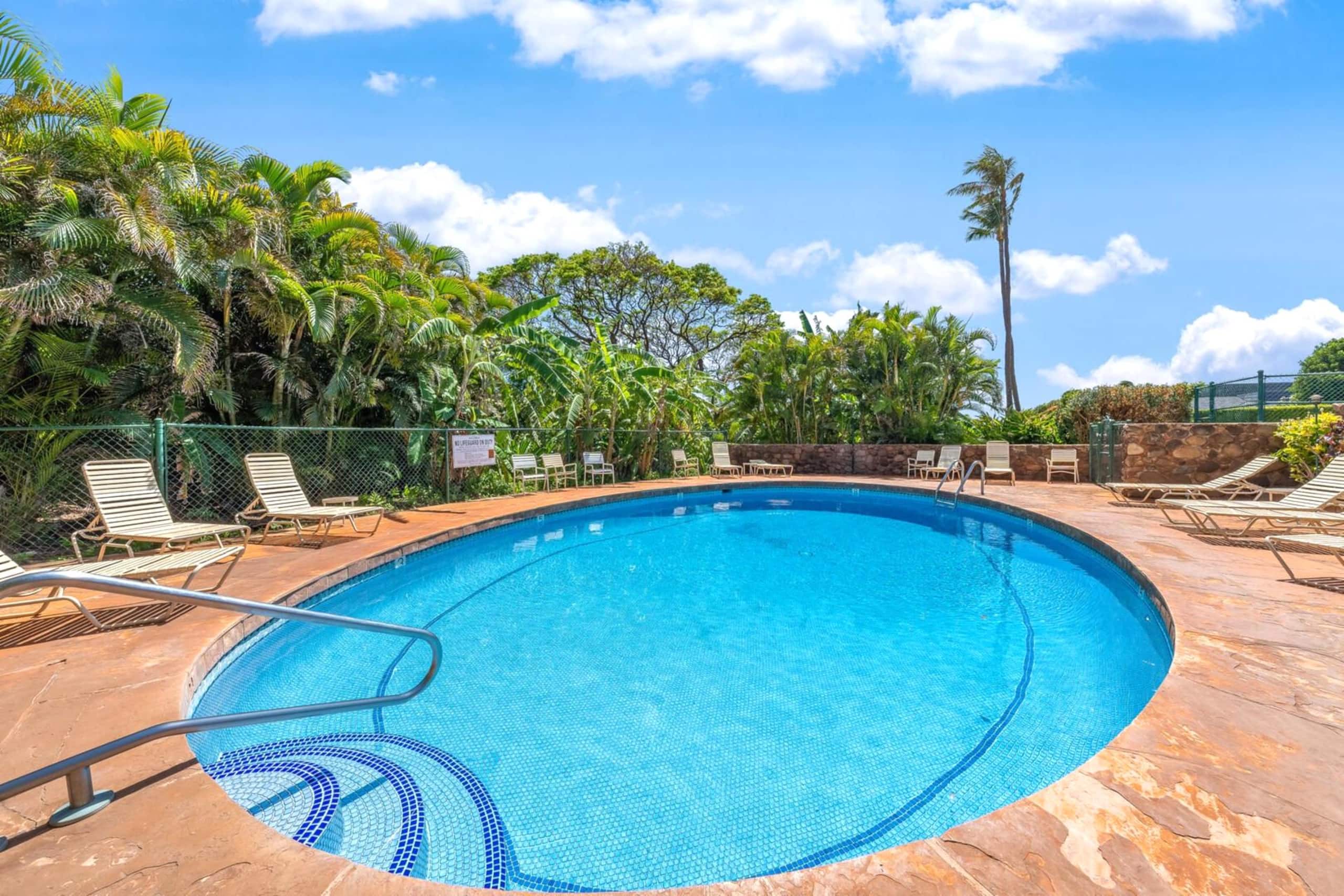 Condo in Lahaina · ★4.43 · 3 bedrooms · 5 beds · 2 baths - Image 12