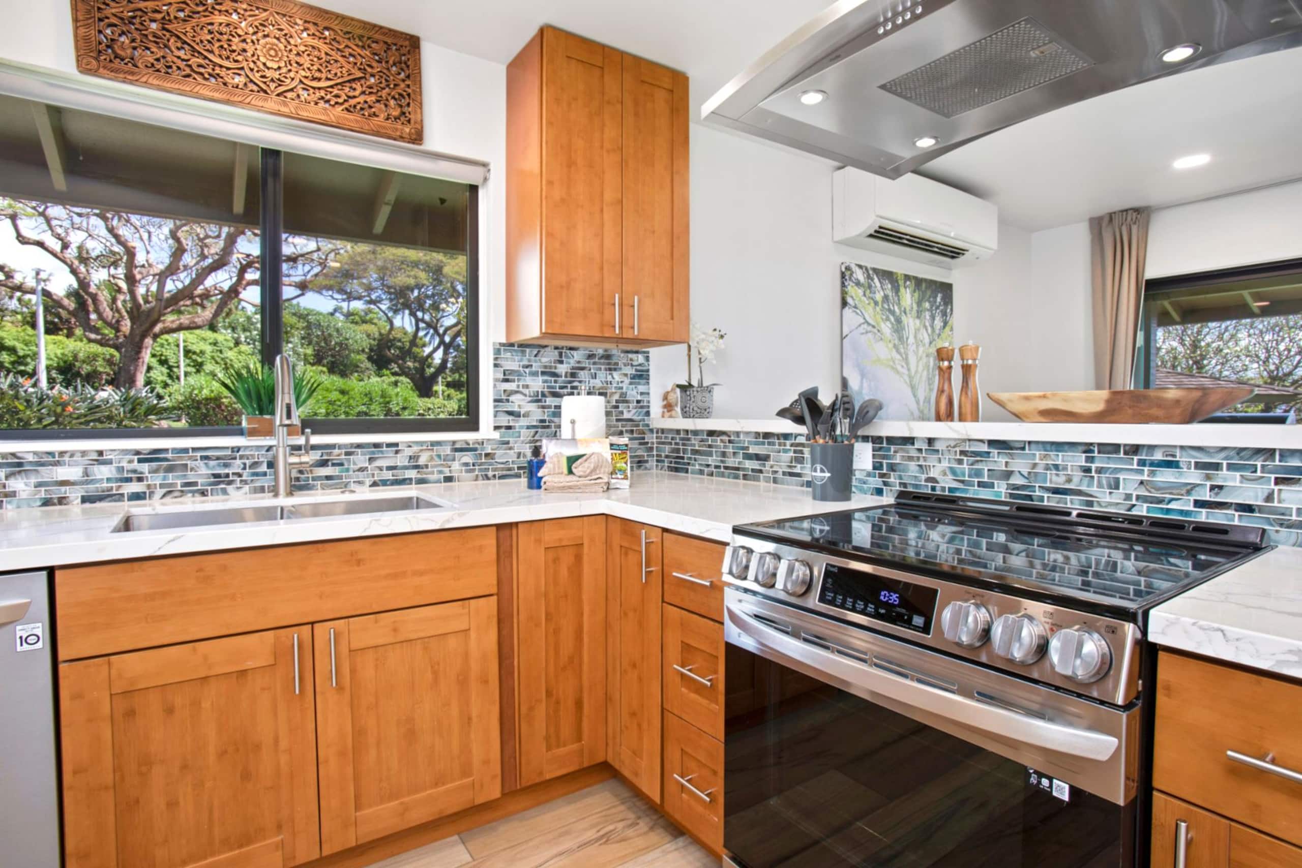 Condo in Lahaina · ★4.43 · 3 bedrooms · 5 beds · 2 baths - Image 17