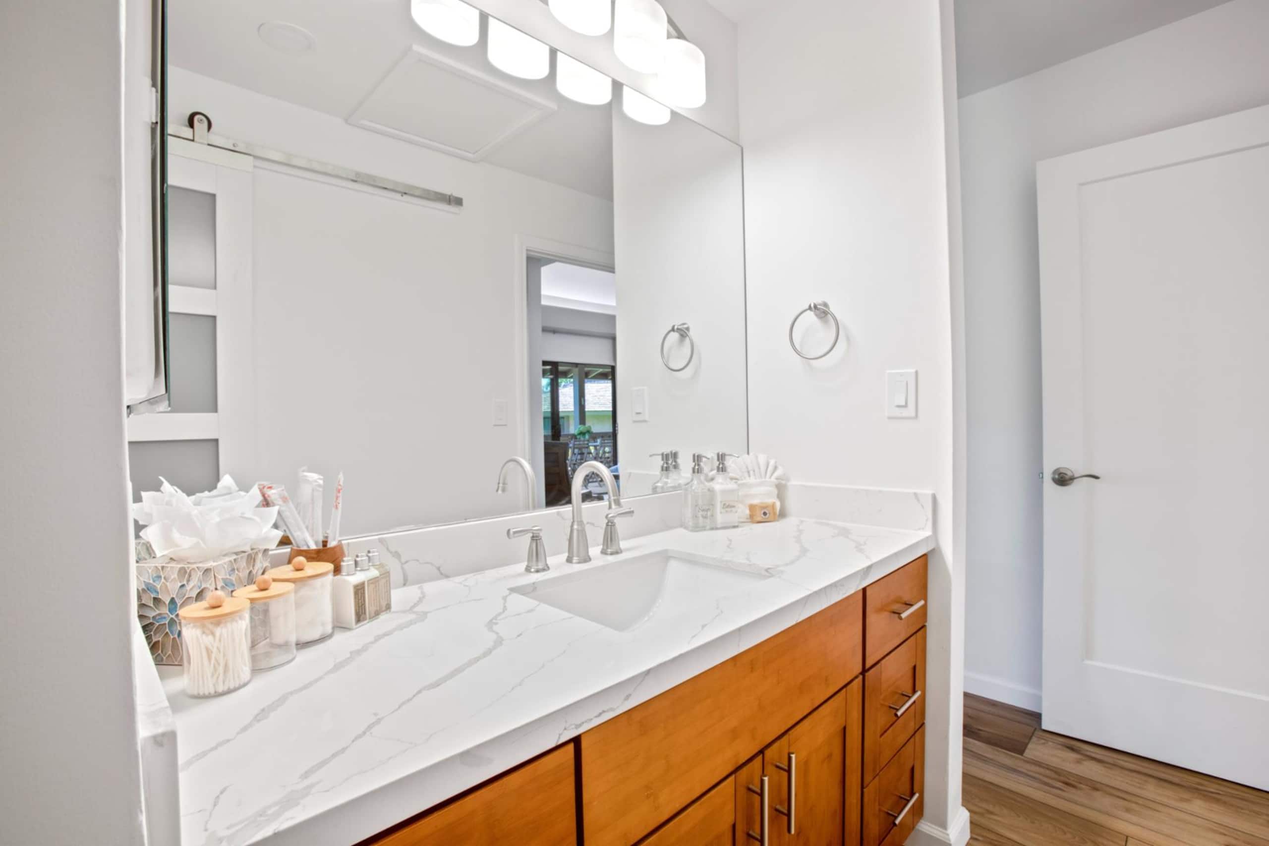 Condo in Lahaina · ★4.43 · 3 bedrooms · 5 beds · 2 baths - Image 31