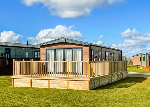 The Amy Johnson Lodge