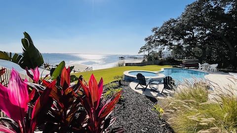 Stunning Waterfront Villa, Heated Pool/Spa/Gm Room