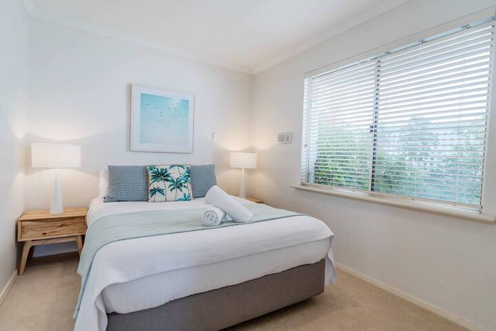 Breathtaking Beachside Sunsets! gallery image 5