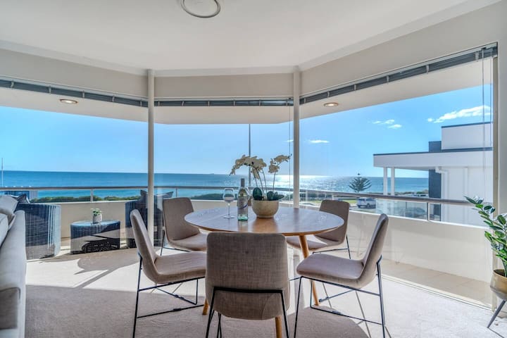 Breathtaking Beachside Sunsets! gallery image 2