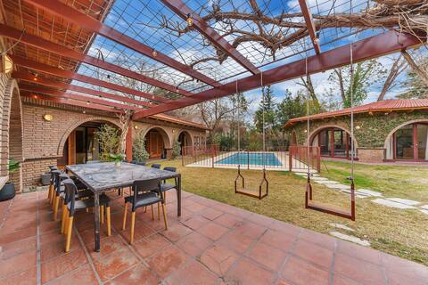 Fliphaus + Wine Country - 20 pax 9 Bd Pool & Jacuz