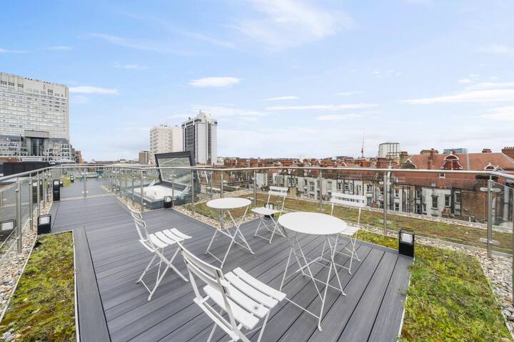 Spectacular 2-Bedroom Penthouse in Marble Arch 75 gallery image 5