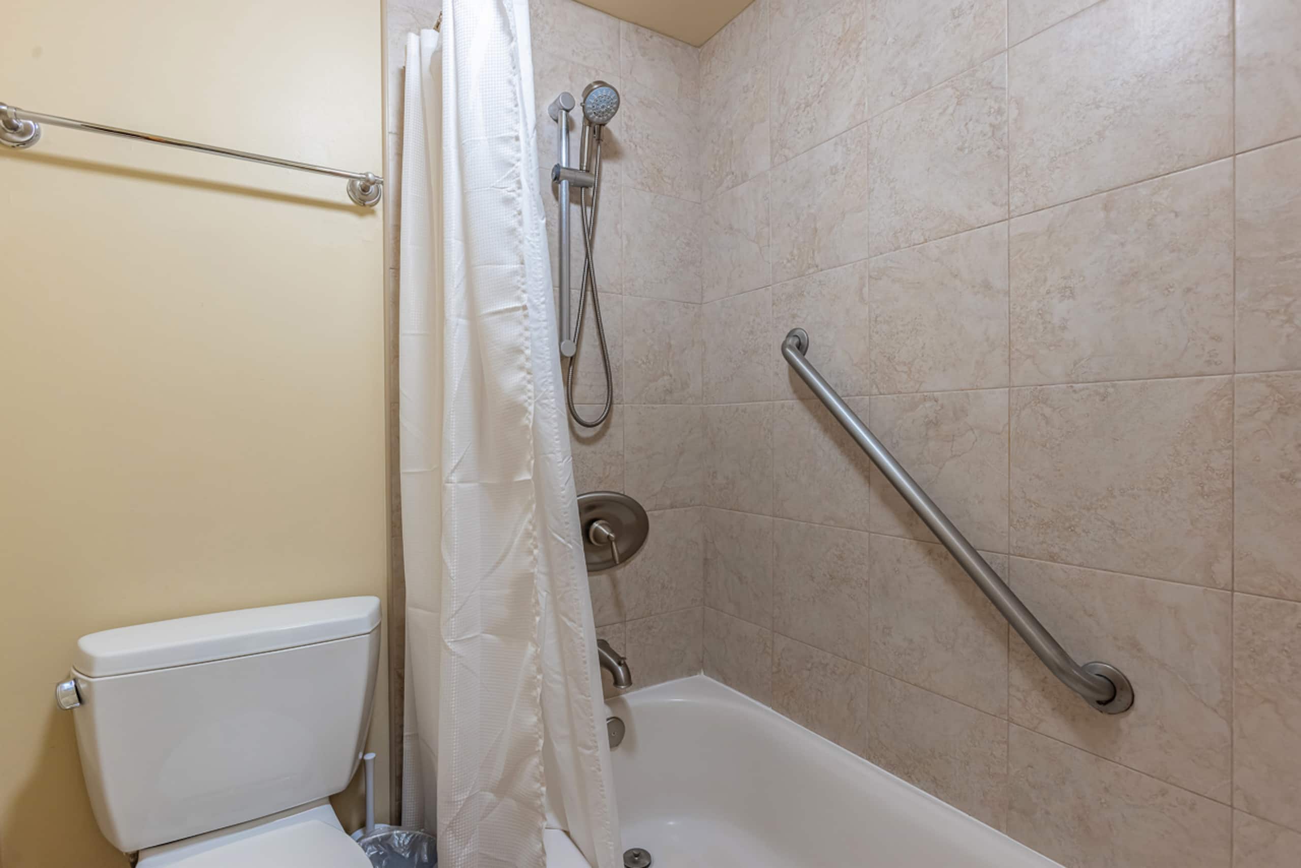 Condo in Kihei · ★4.89 · 2 bedrooms · 4 beds · 2 shared baths - Image 25