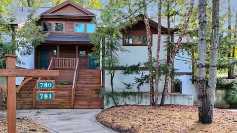 780 & 781 Disciples Village Condo Vacation Rental