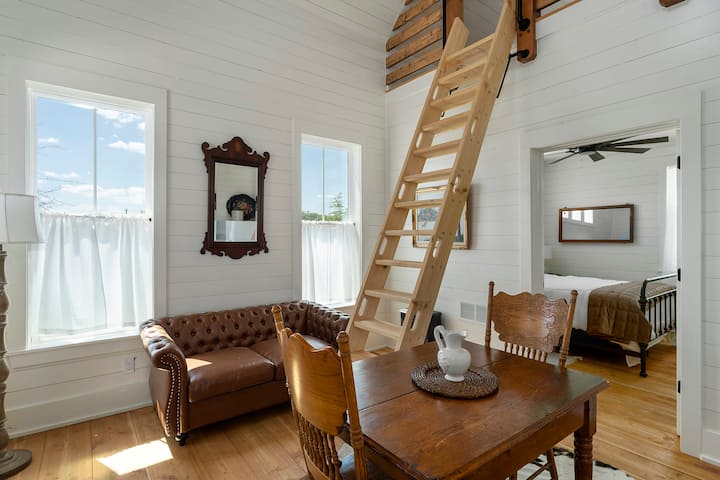 Family Home - The Nueces - Cabin N - Dripping Springs, TX