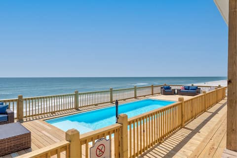 Coral Sands | sand is better than snow. Book today