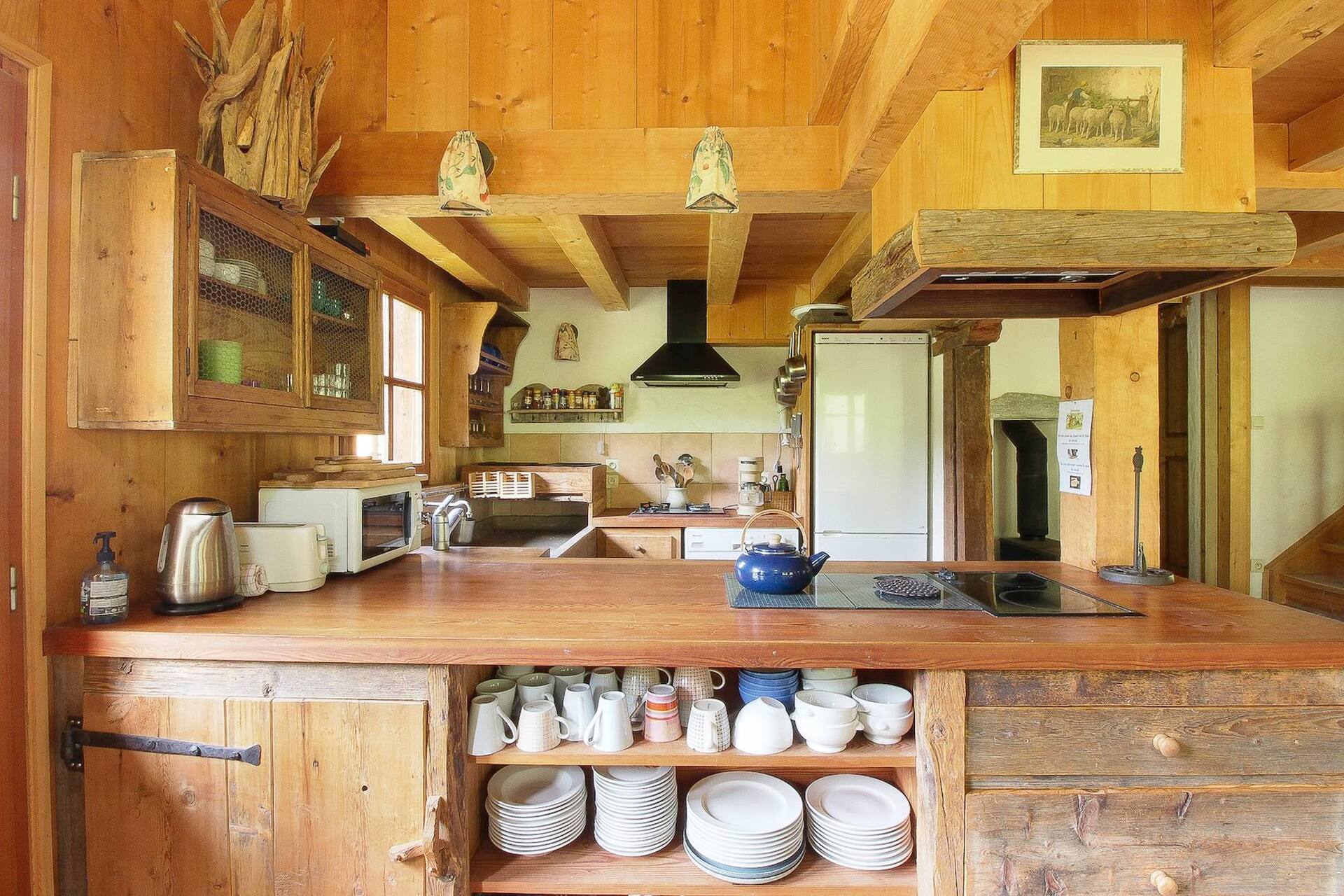 4BR Traditional Chalet BBQ + Fireplace + View — foto 3