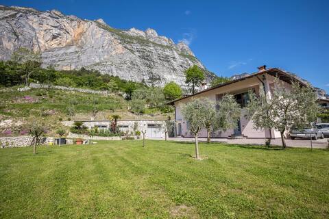 Apartments Gaggiolo 1