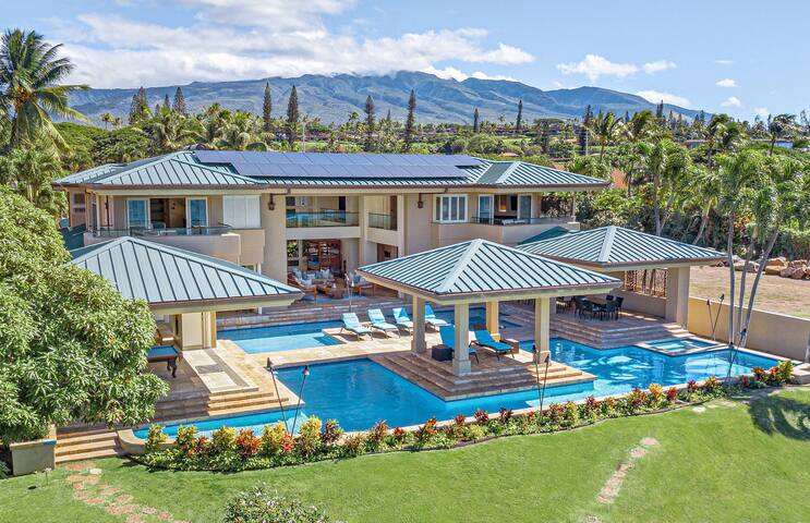 Kaanapali Beachfront Estate gallery image 2