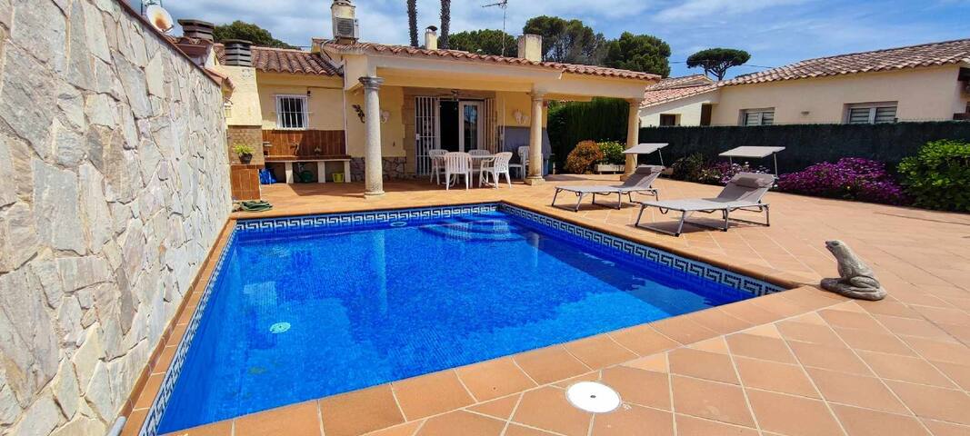 Villa Cecilia, an oasis on the Costa Brava