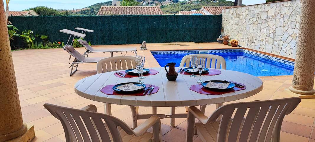 Villa Cecilia, an oasis on the Costa Brava gallery image 4