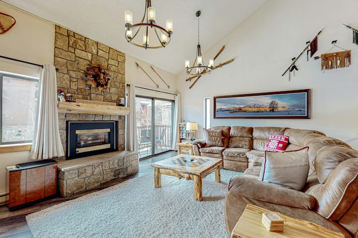 2br  Ski-in Condo With Hot Tubs & Gym - Breckenridge, CO