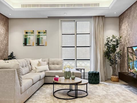 GR - Elegant 3-BD Apartment| Prime Riyadh Location