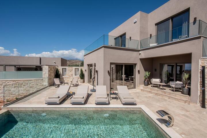 Villa Paradise 2 in Kalamaki gallery image 4