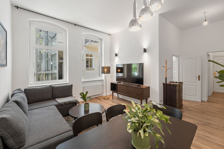 Remise Mitte, big backyardhouse, 4- 7 Guests,100m²