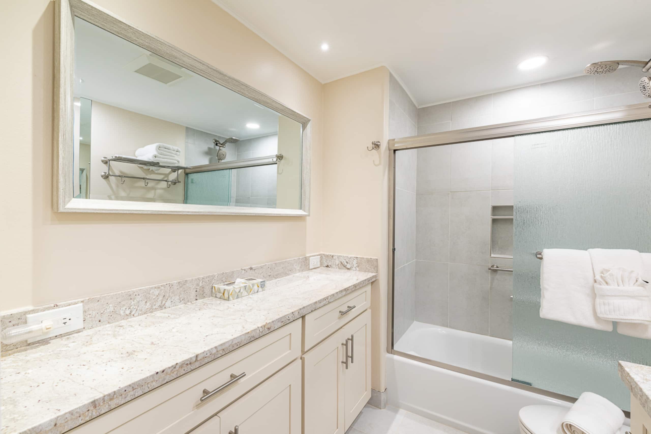 Condo in Lahaina · ★5.0 · 3 bedrooms · 2.5 baths - Image 48